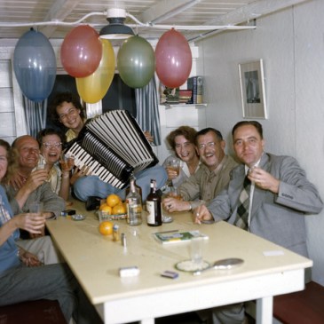 New Year's Eve party aboard the shantyboat Lazy Bones